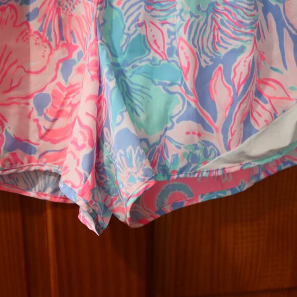 Lilly Pulitzer Luxletic Colorful Floral Print Athletic Shorts LG - Picture 3 of 10